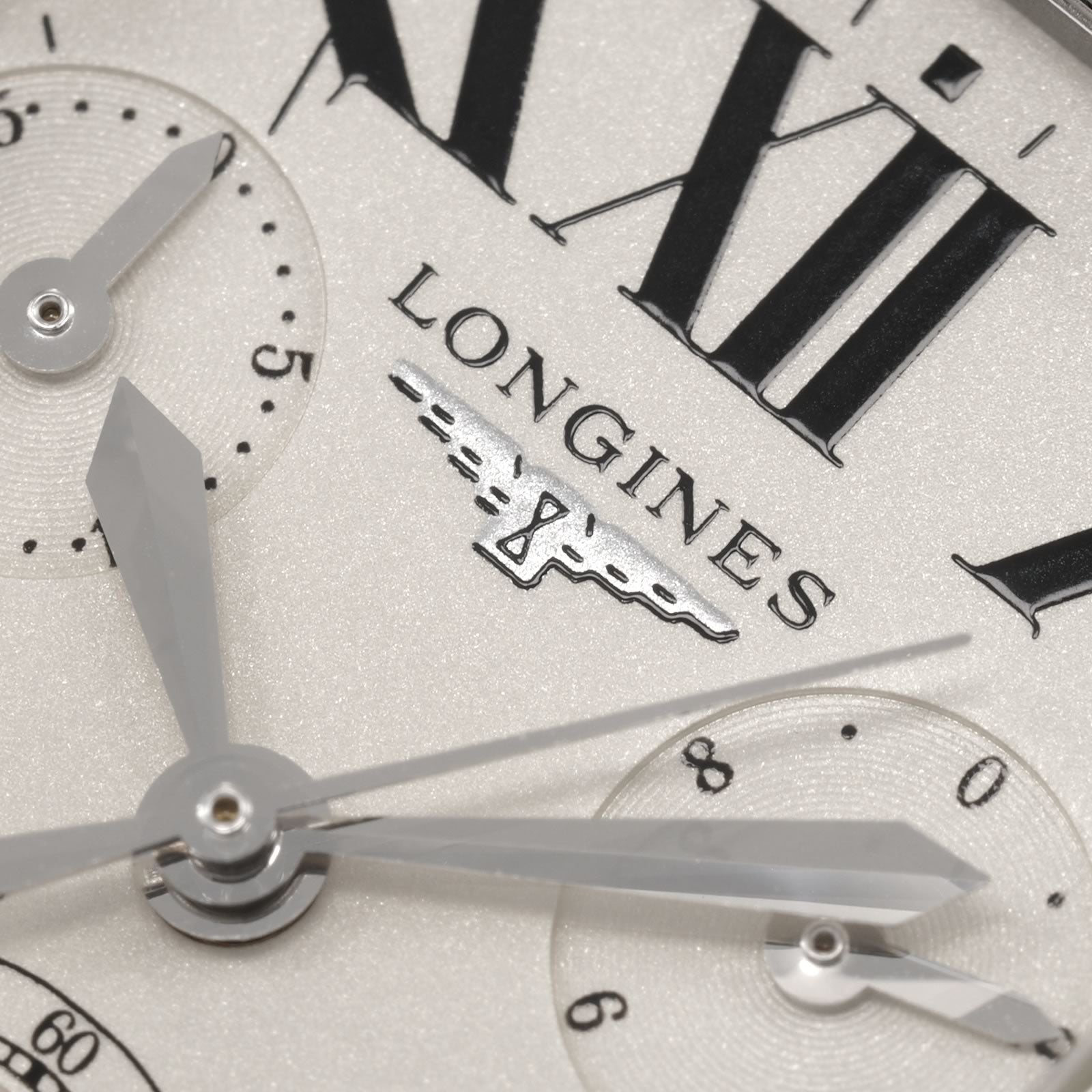 Longines DolceVita L5.656.4 logo close up