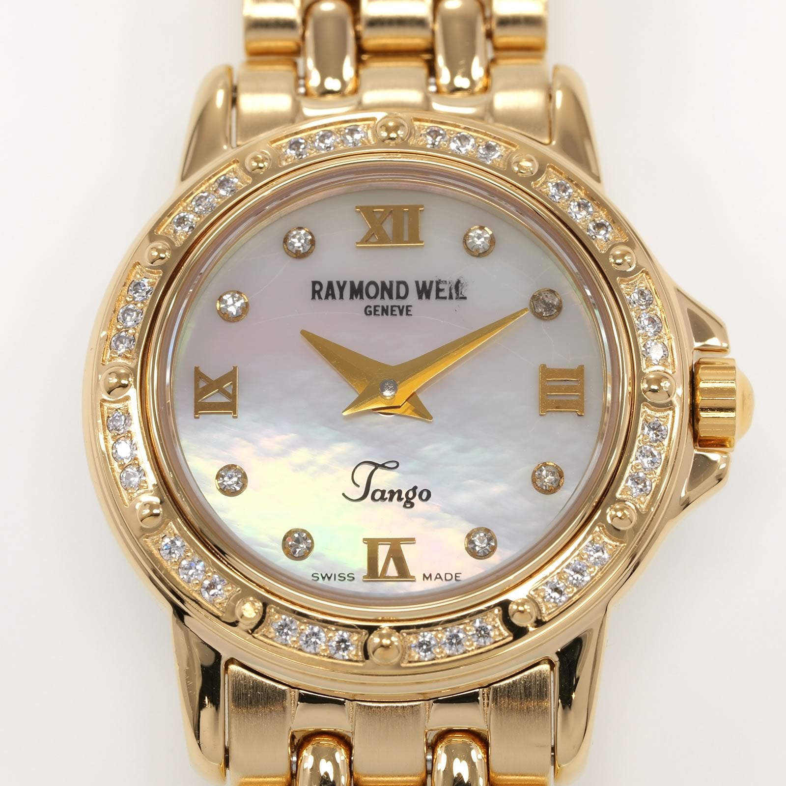 Raymond Weil Tango 5860 White Mother of Pearl dial close up