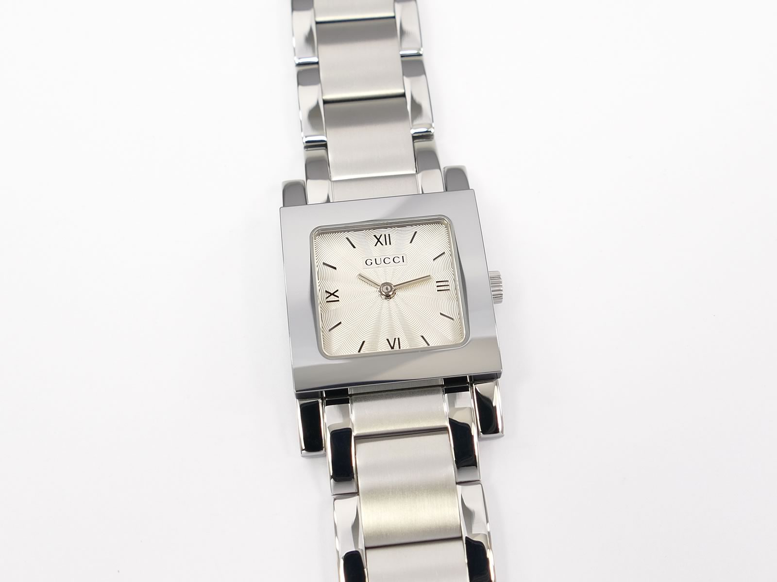 GUCCI グッチ 7900L.1 クォーツ SS スクエア Gucci 7900L Square Dial Stainless Steel Watch – SWWatches