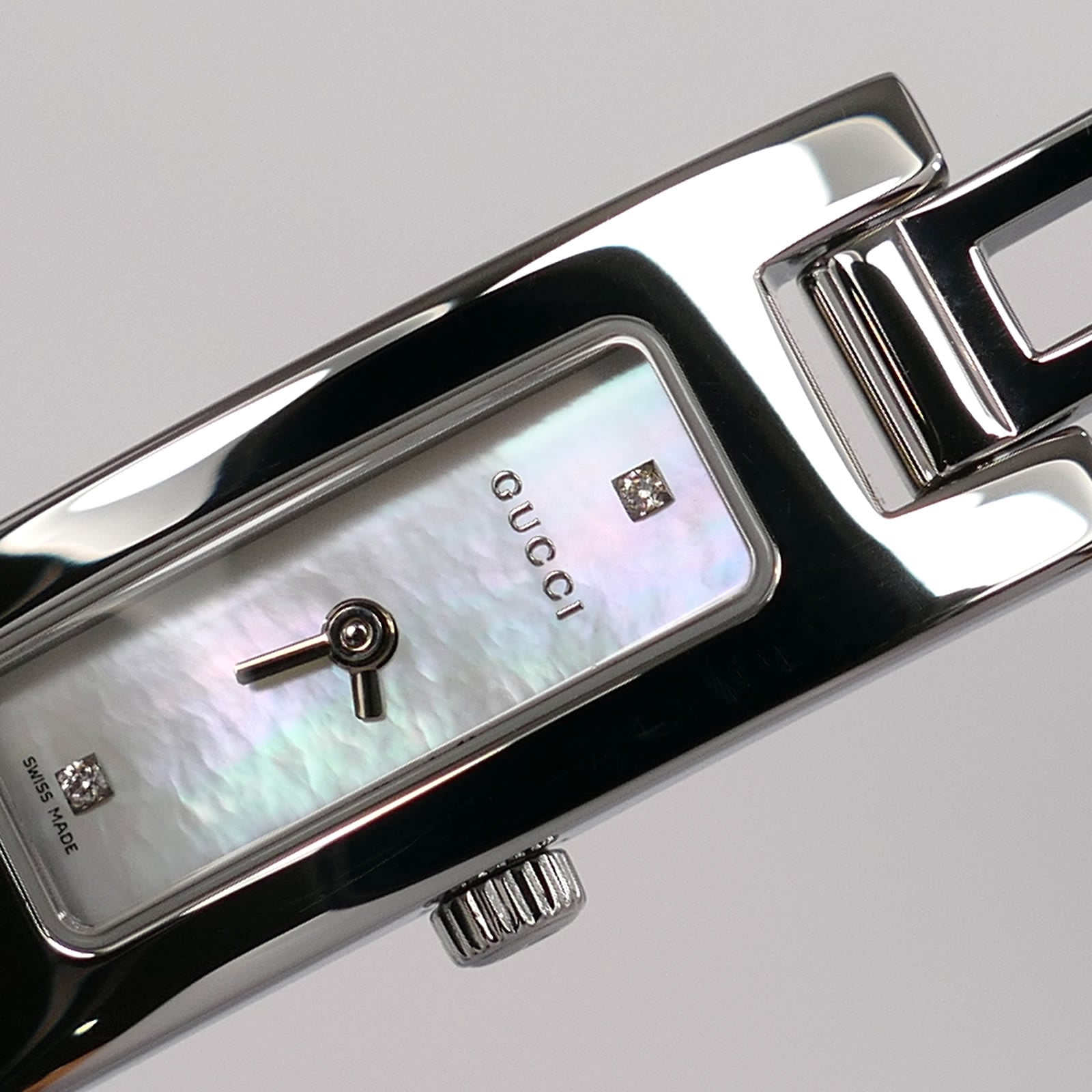 Gucci 3900L logo