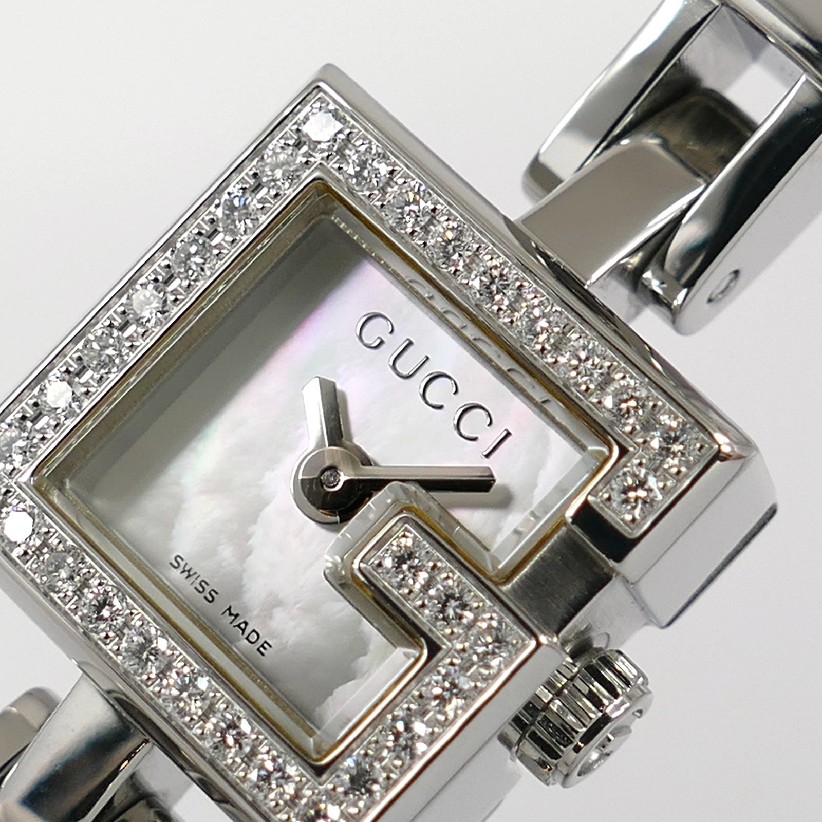 Gucci Mini G 102 White Mother of Pearl 32 Diamonds 14mm Square