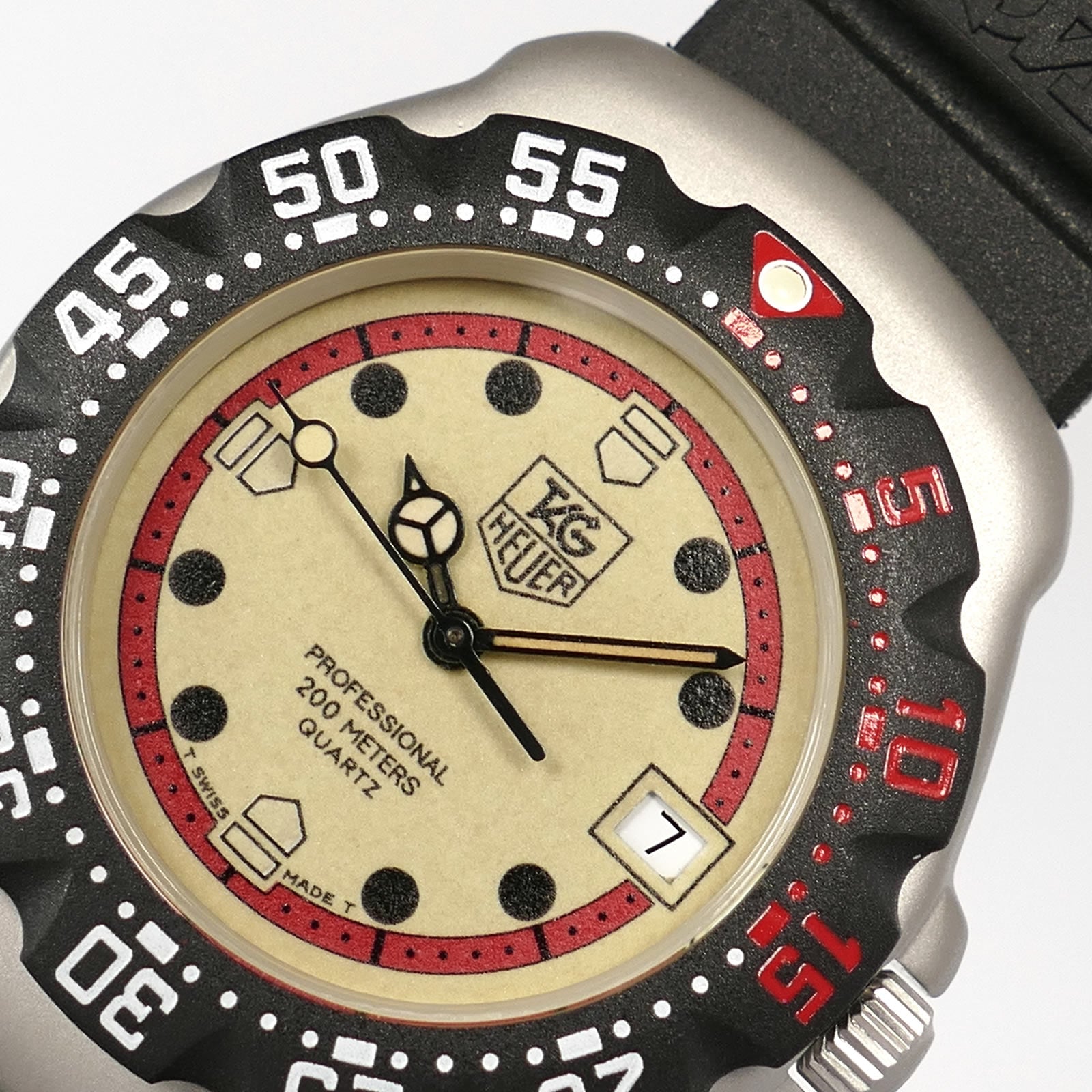 TAG Heuer Formula 1 371.513 dial close up wa1211