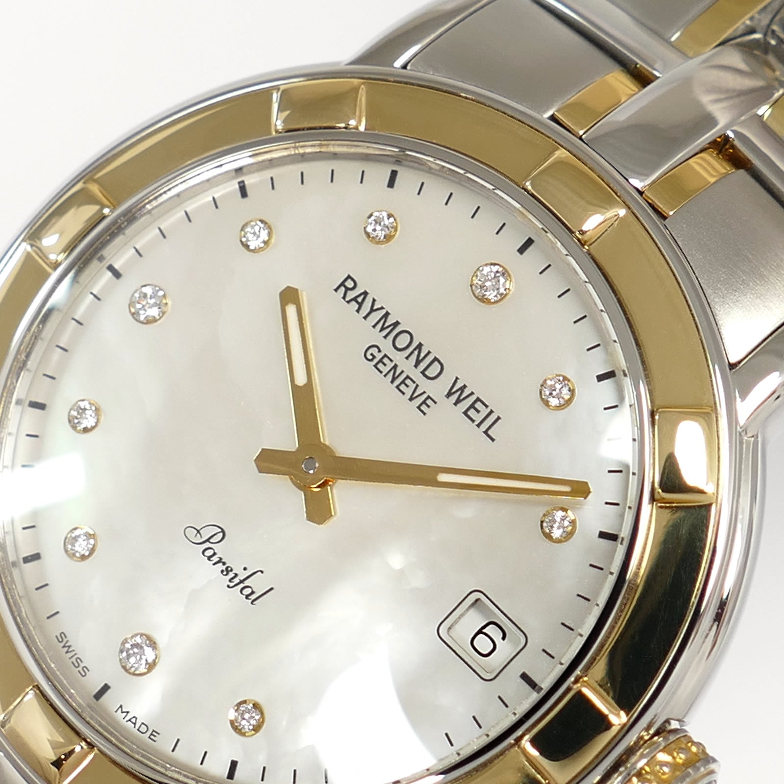 Raymond Weil Parsifal 9540 logo and diamond markers close up
