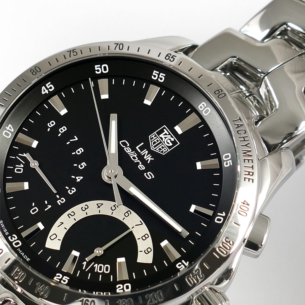 TAG Heuer Link Calibre S CJF7112 logo close up