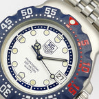 TAG Heuer Formula 1 WA1219 logo close up