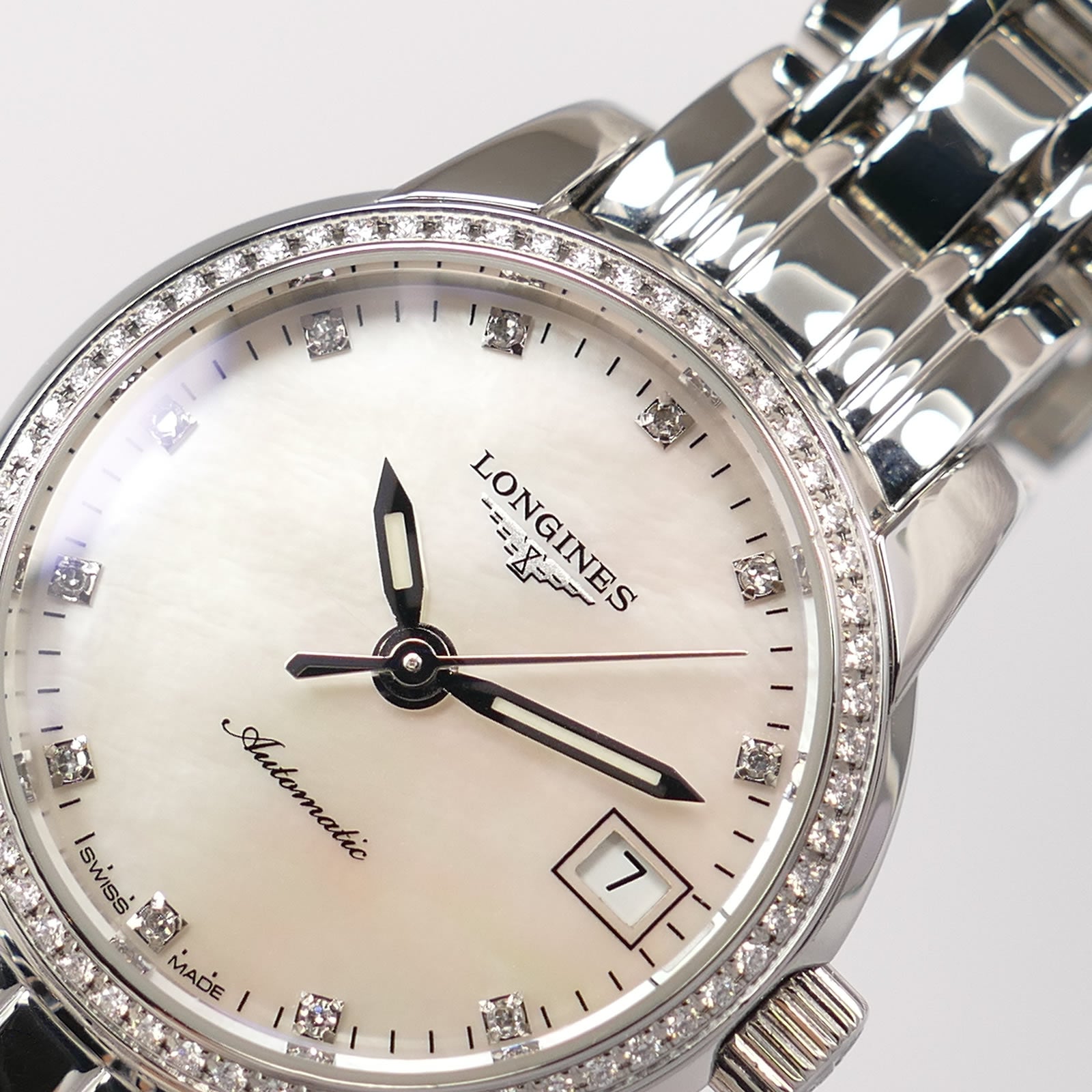 Longines Saint-Imier L2.263.0 Diamonds dial close up