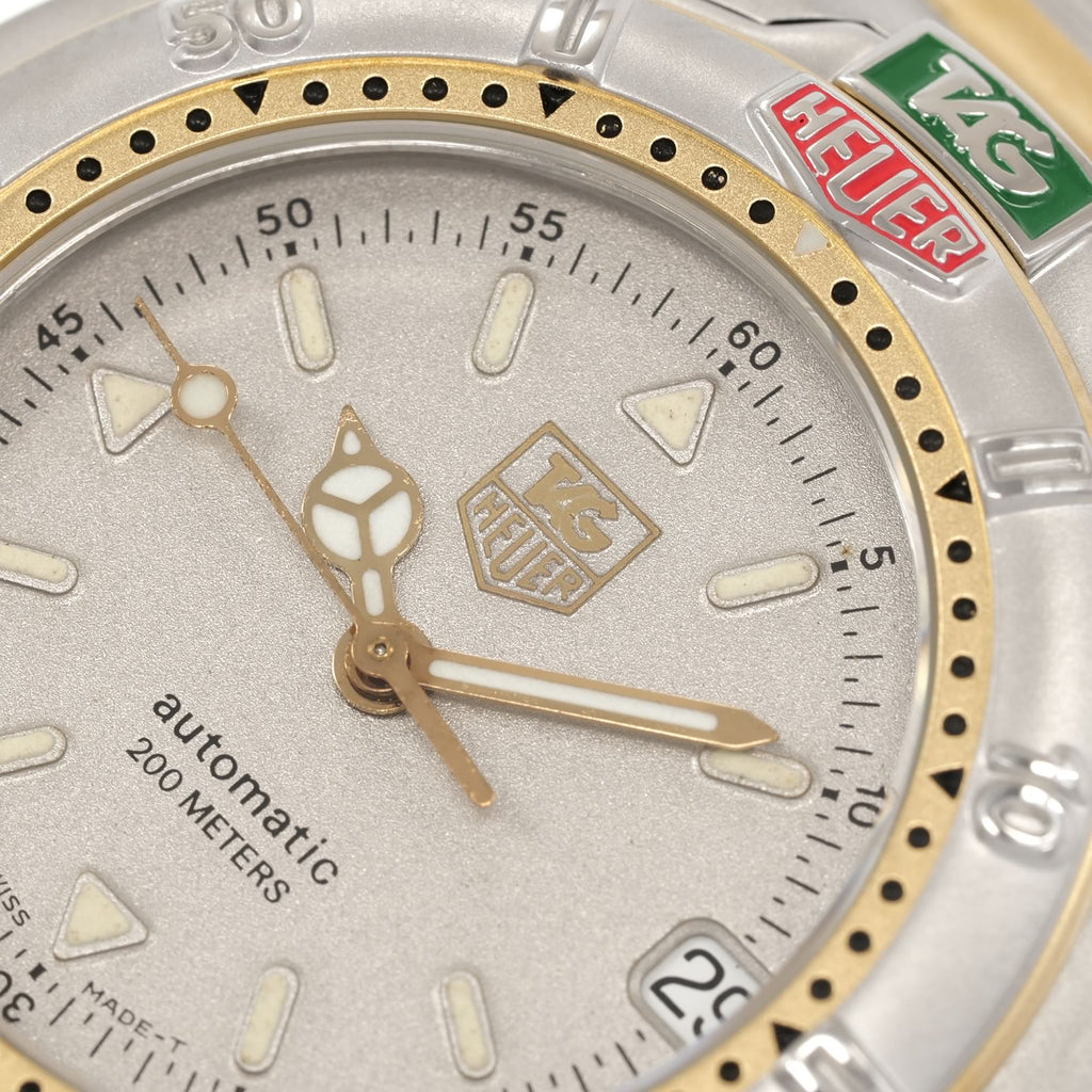 TAG Heuer 4000 695.713KA logo close up