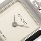 Gucci 1900L logo close up