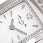 Longines DolceVita L5.158.4 logo close up