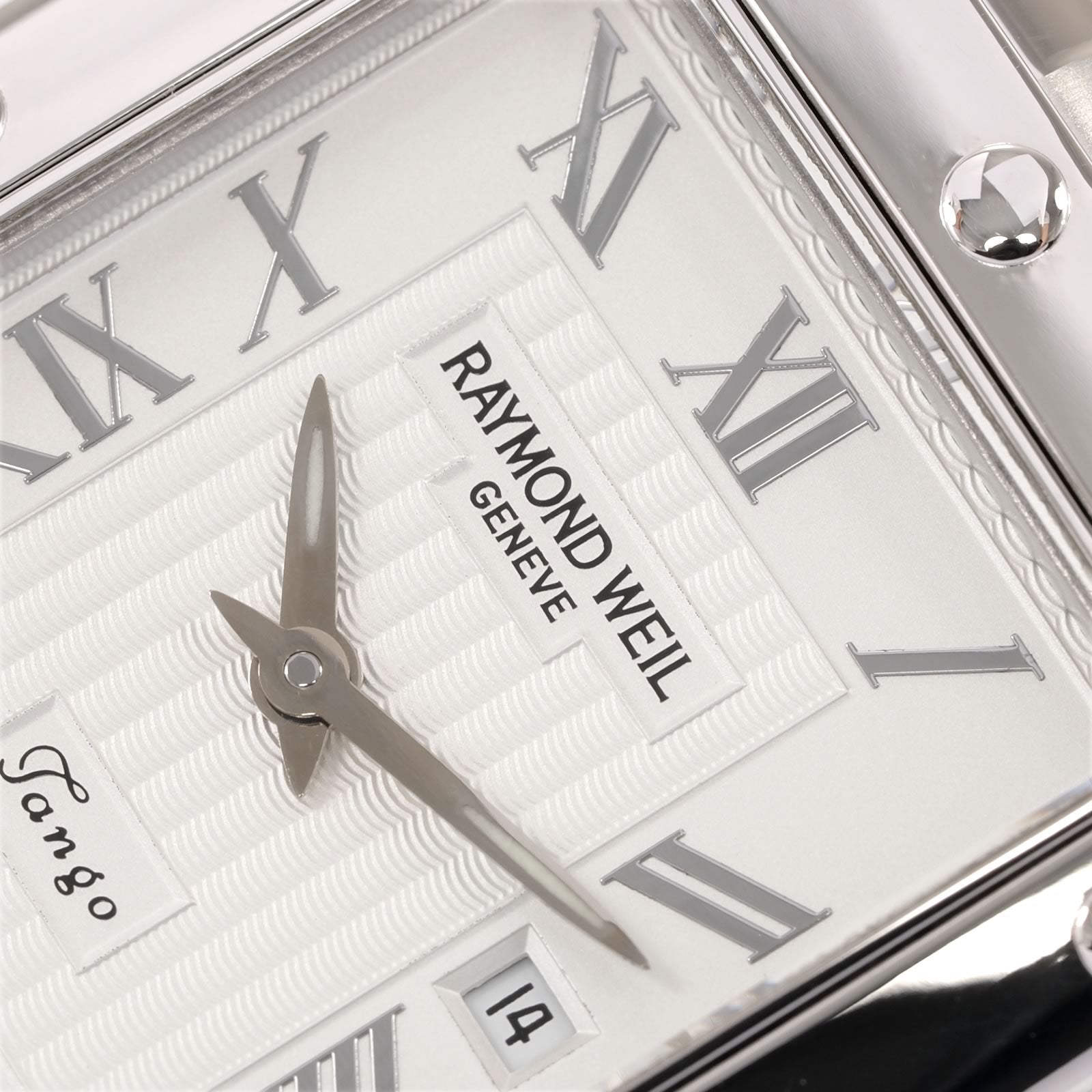 Raymond Weil Tango 5381 Silver guilloche dial logo close up