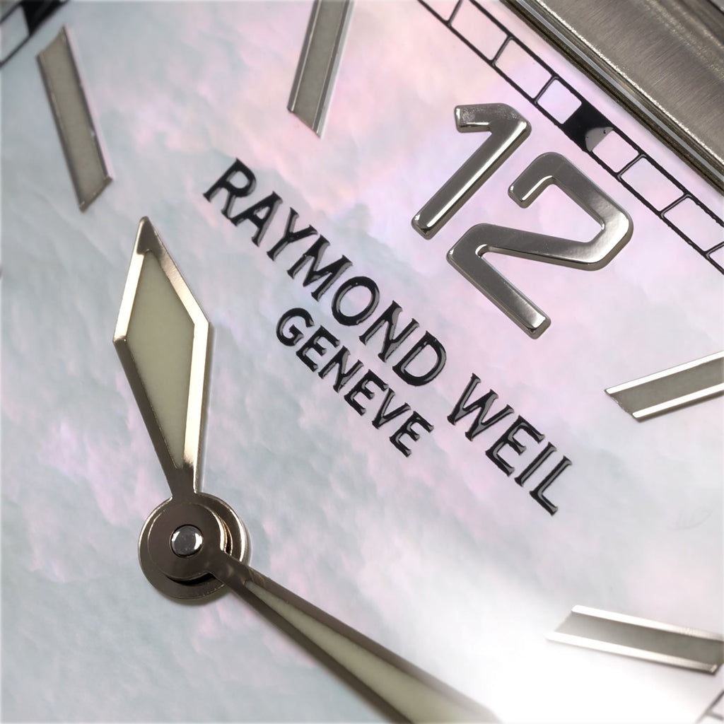 Raymond Weil Don Giovanni 9976 logo close up