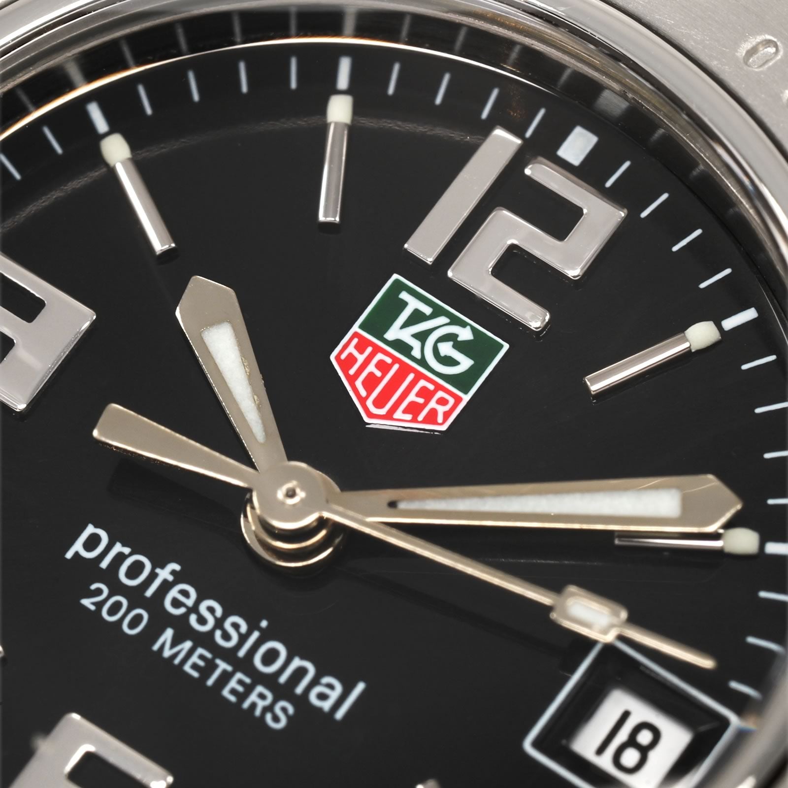 TAG Heuer Link WT1410 logo close up