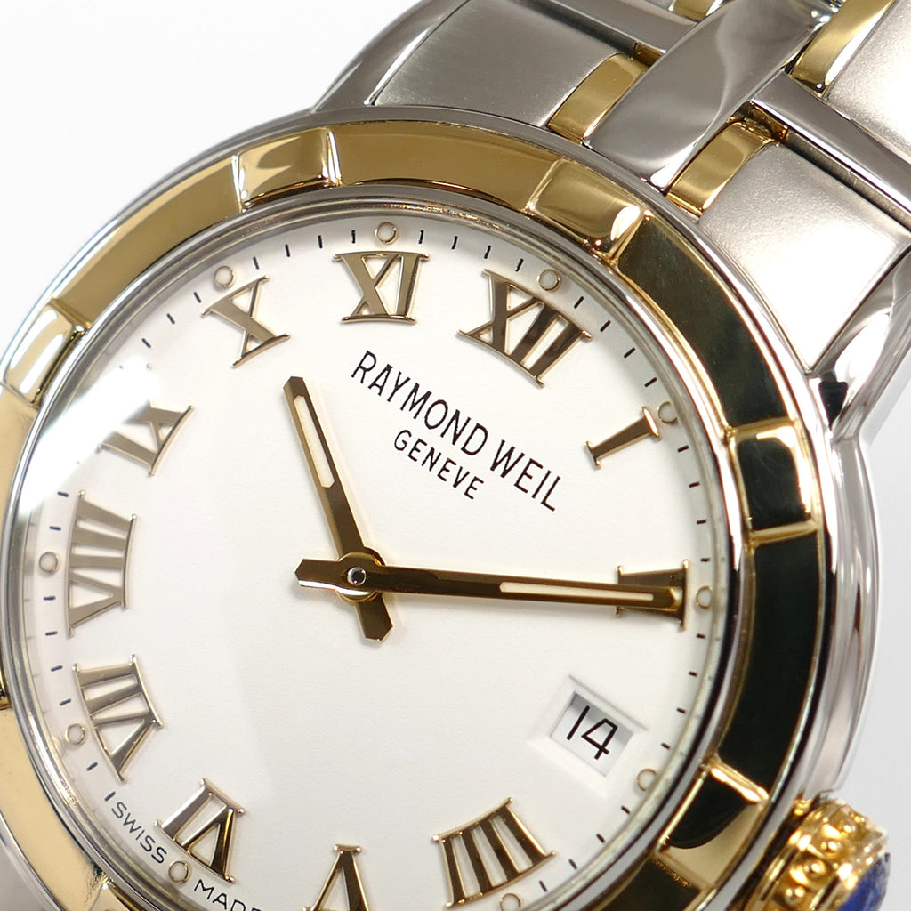 Raymond Weil Parsifal 9540 Roman Numeral and logo close up