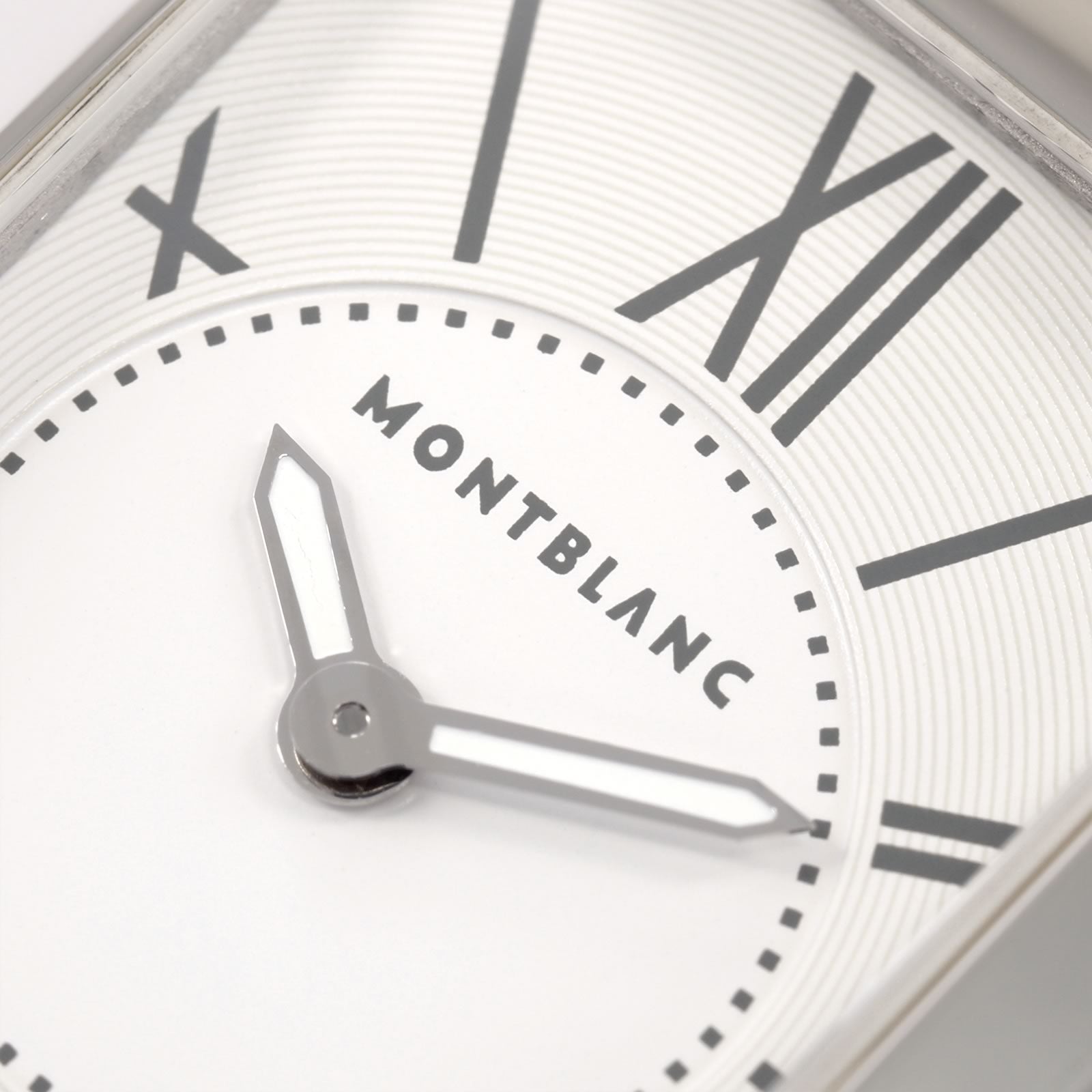 Montblanc Profile 7132 logo close up
