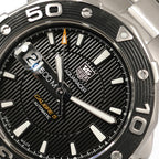 TAG Heuer Aquaracer WAJ2110 logo close up