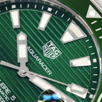 TAG Heuer Aquaracer WAY201S logo close up