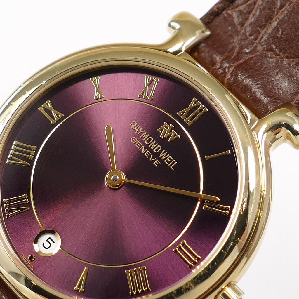 Raymond Weil 9136-2 logo close up