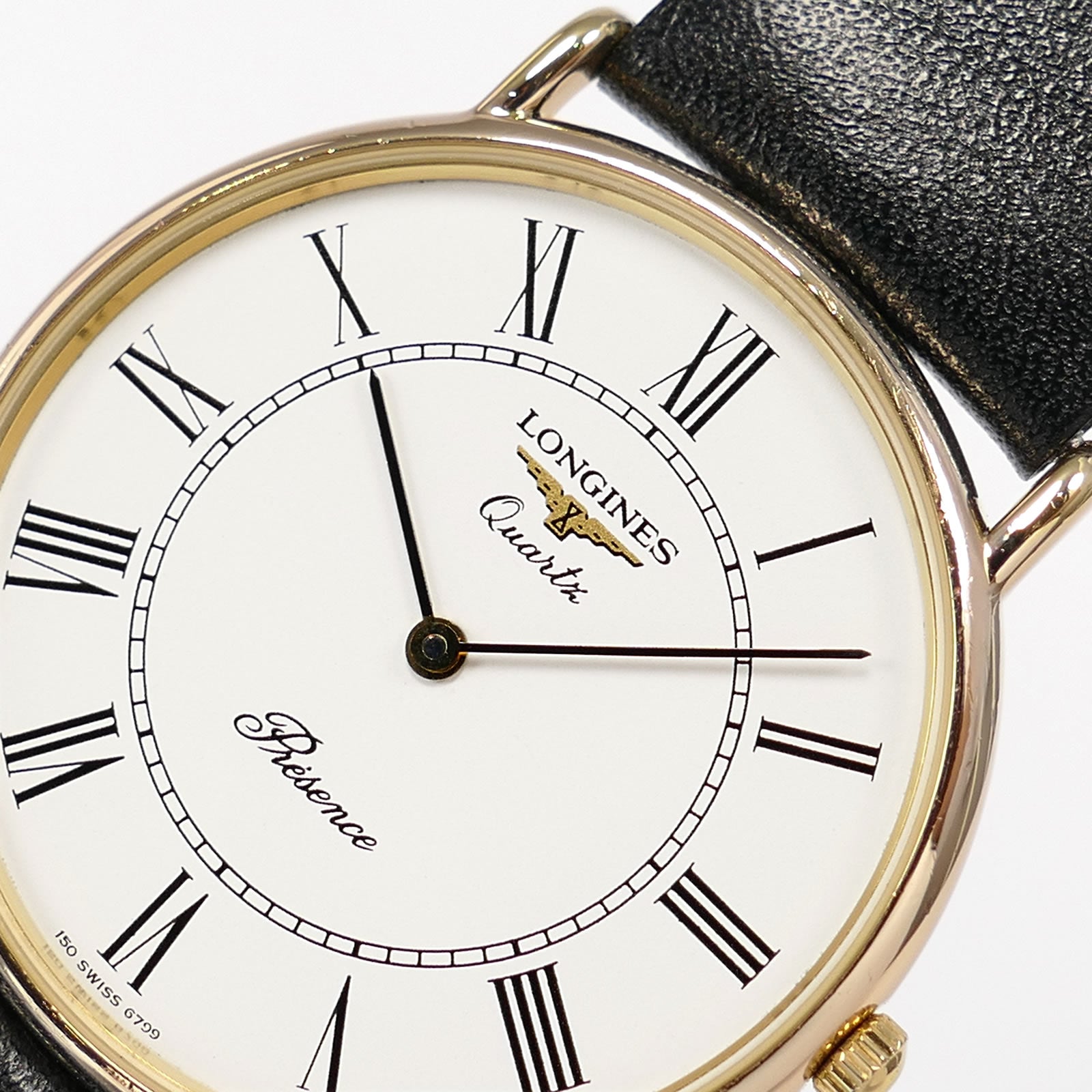 Longines Présence logo close up