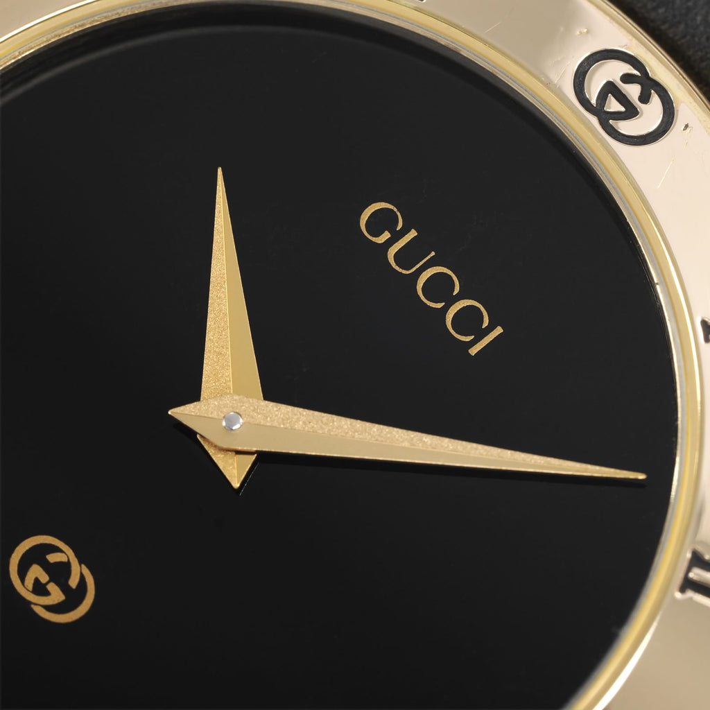 Gucci 3000M logo close up