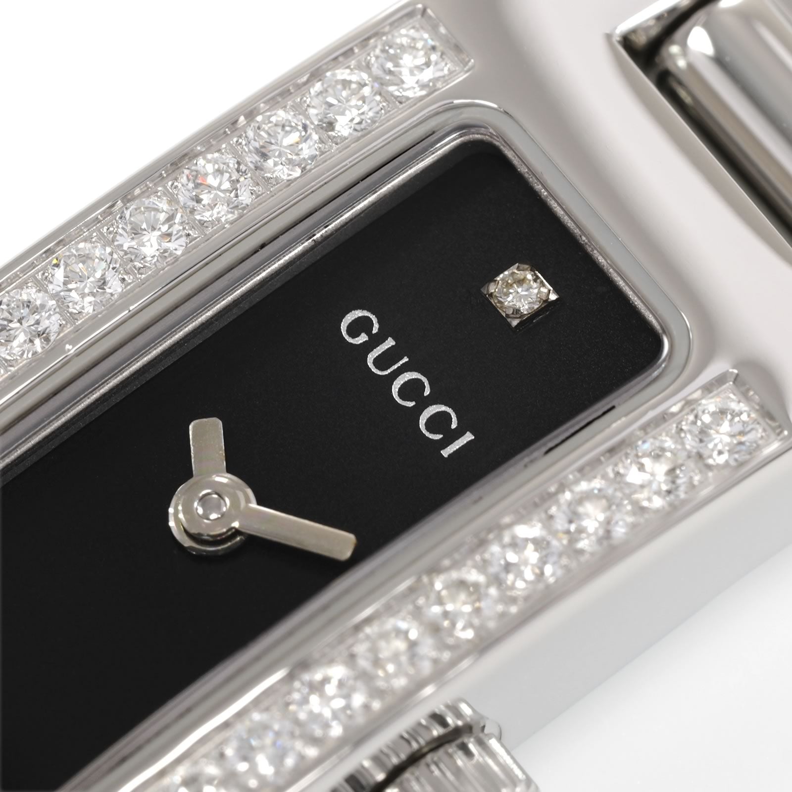 Gucci 3900L logo close up