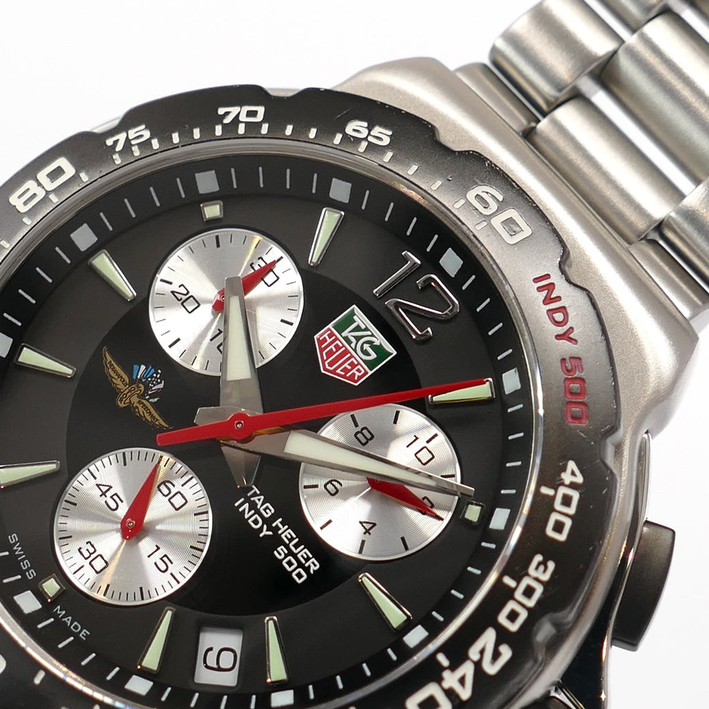 TAG Heuer Indy 500 CAC111A logo close up