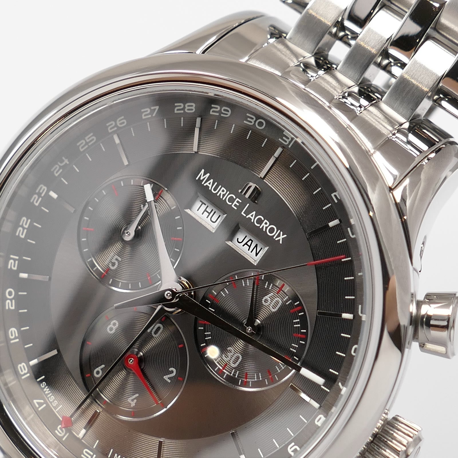 Maurice Lacroix Les Classiques LC1228 logo close up