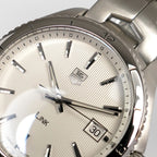 TAG Heuer Link WAT1111 logo close up