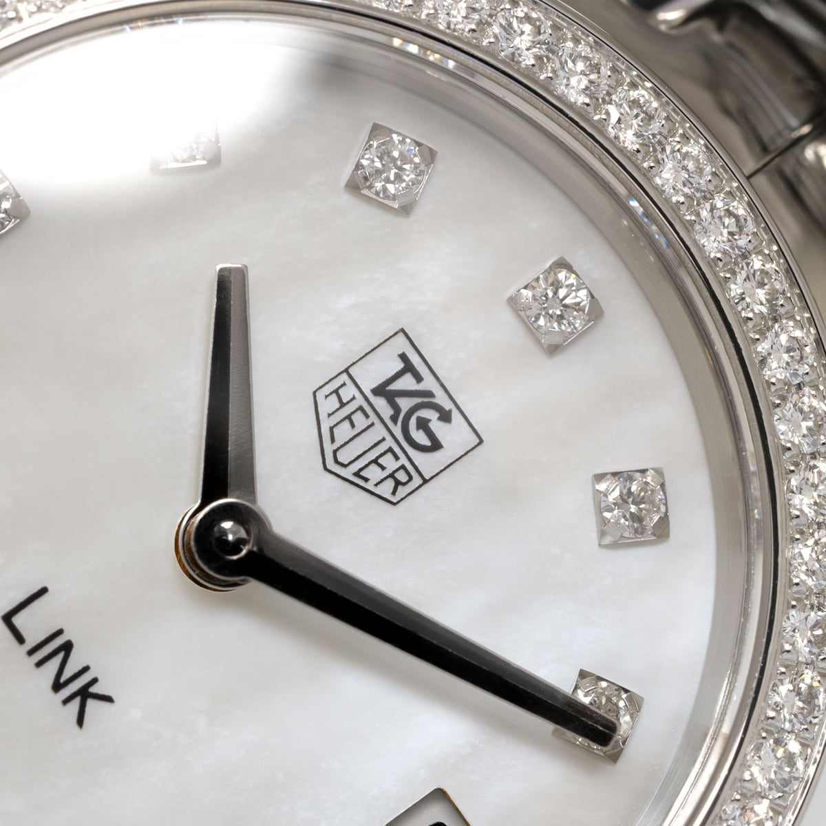 TAG Heuer Link WJF1417 dial logo and diamond bezel close up