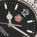 TAG Heuer 2000 WK1110-0 dial logo close up