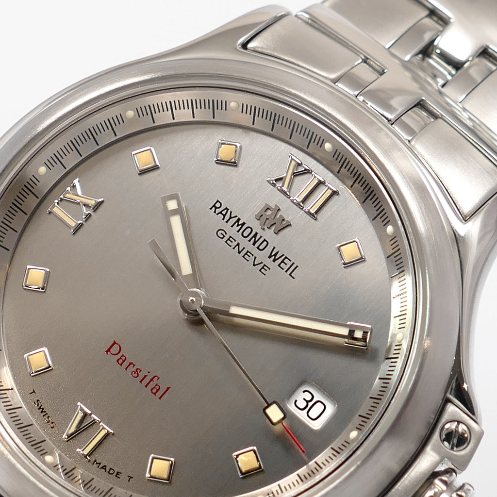 Raymond Weil Parsifal 9091 logo close up