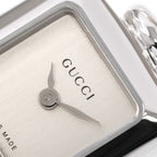 Gucci 1900L logo close up