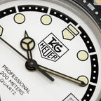 TAG Heuer Formula 1 WA1218 dial logo close up