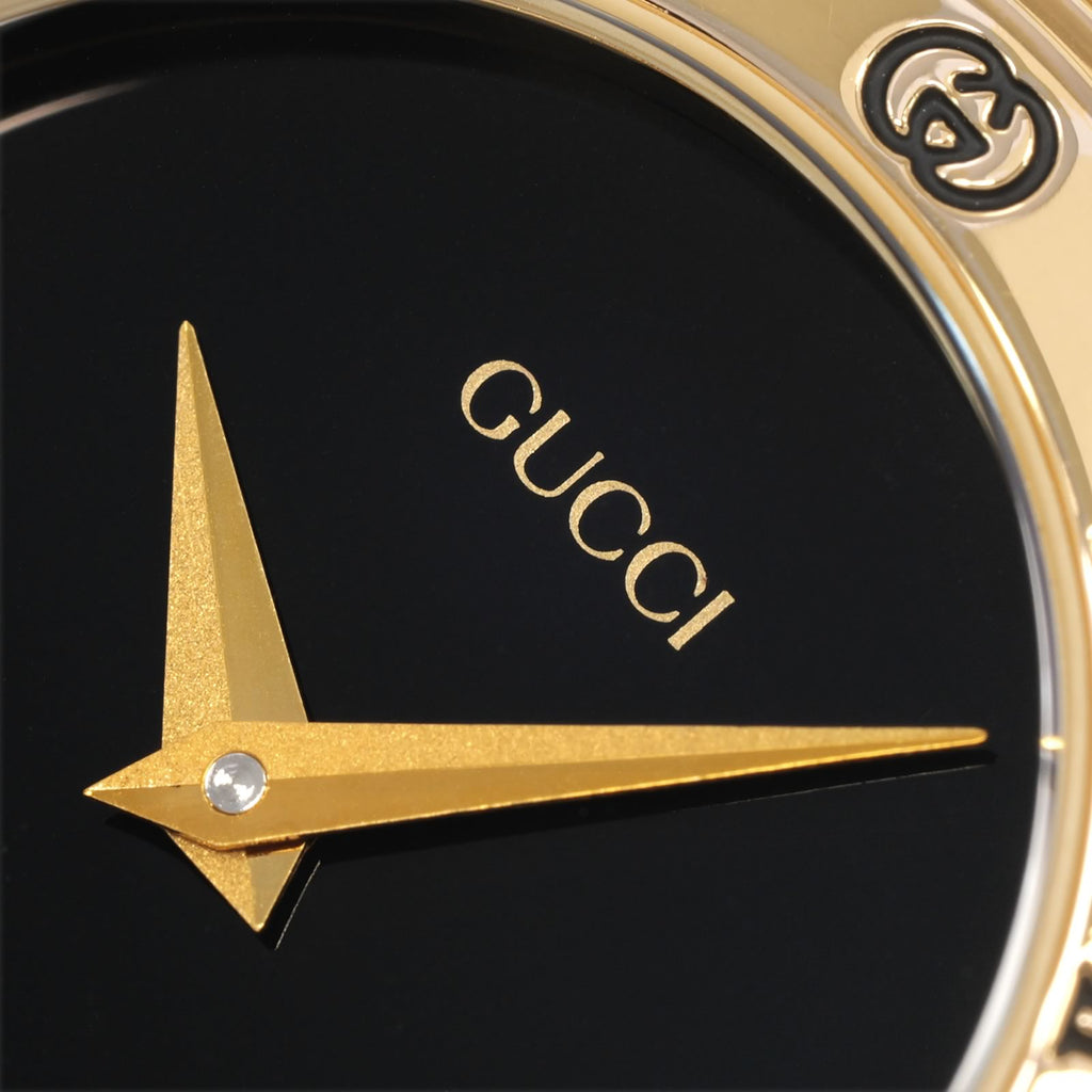 Gucci 3300L logo close up