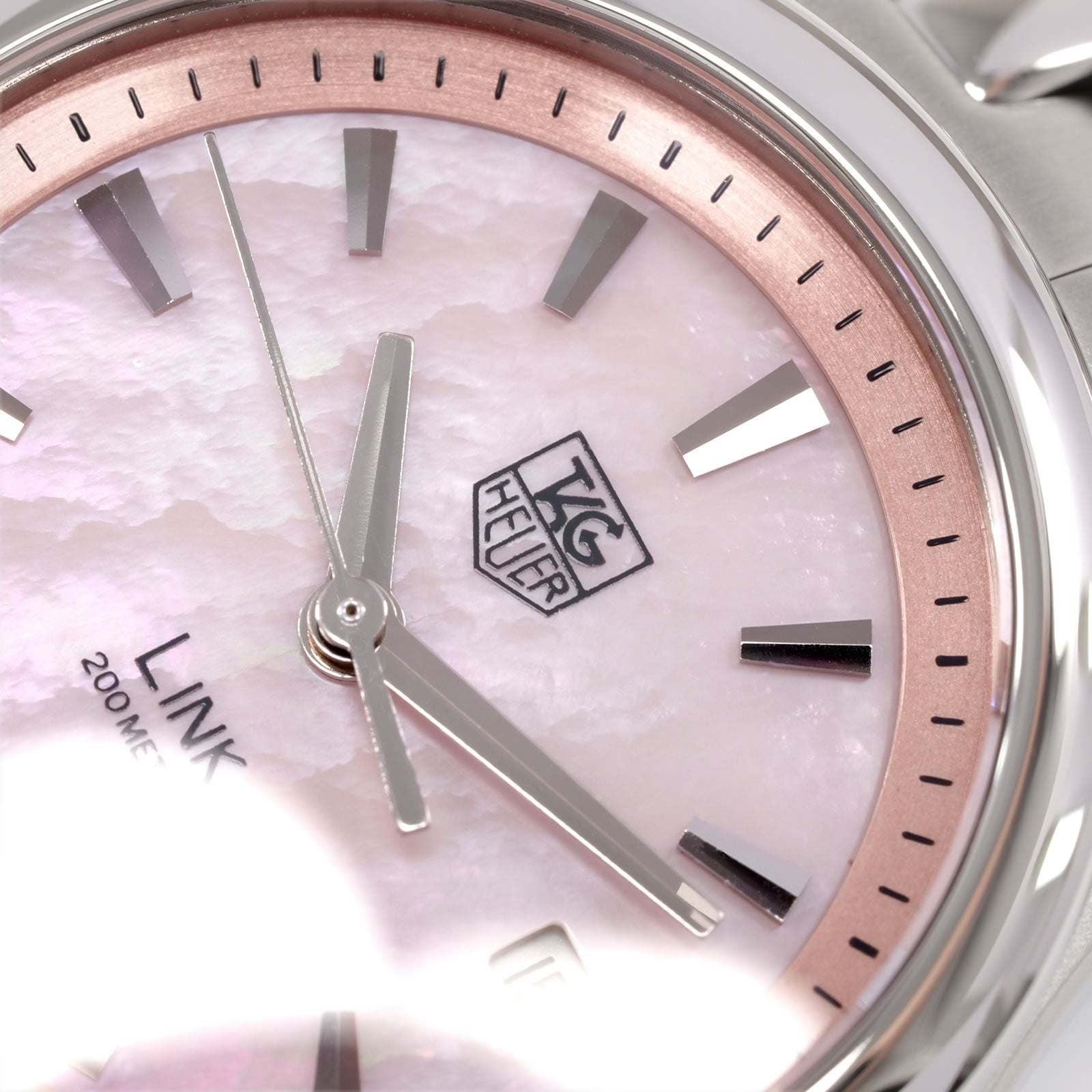TAG Heuer Link WJF1312 logo close up mother of pearl iridescence