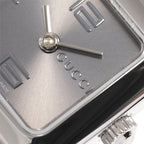 Gucci 1900L dial logo close up