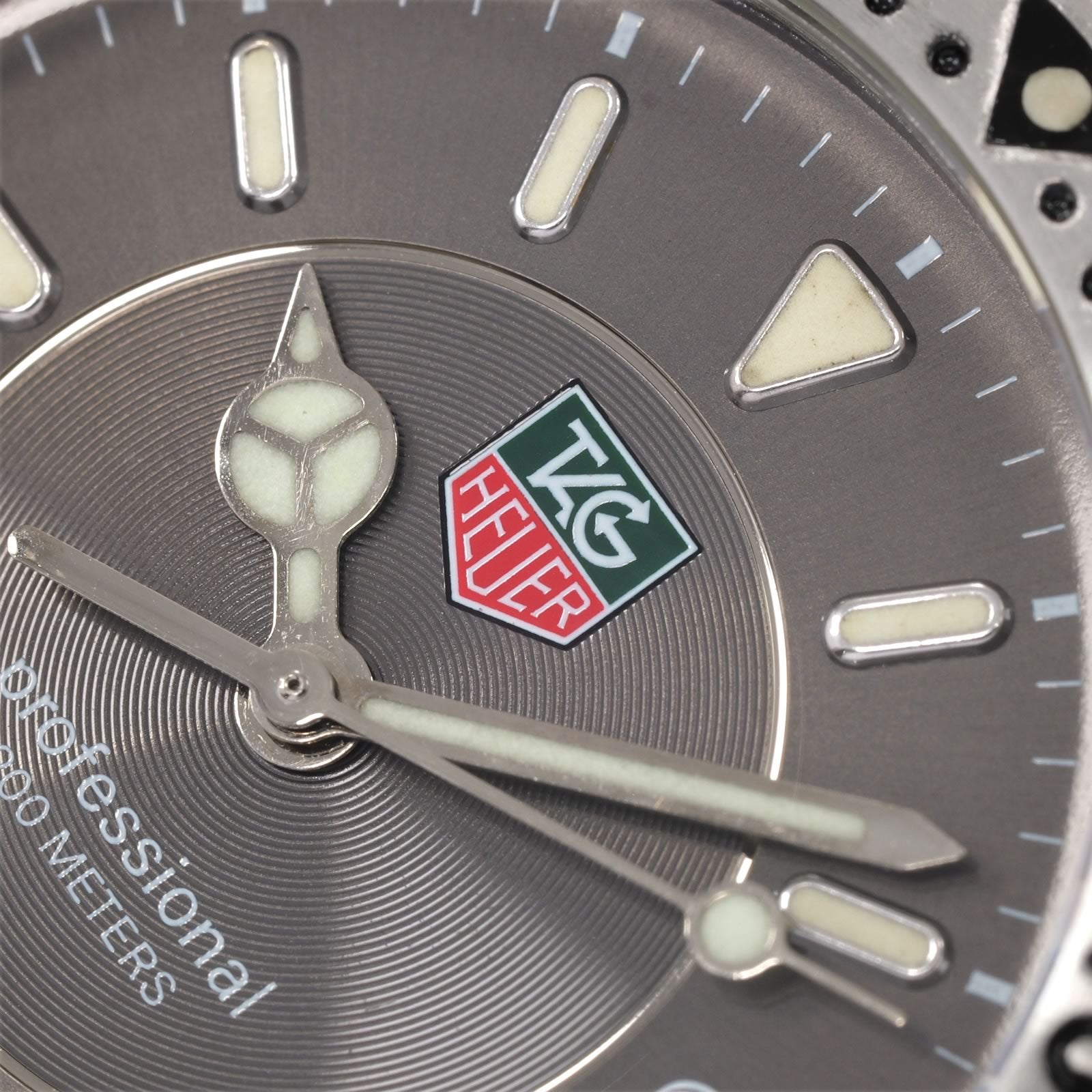 TAG Heuer SEL WG1113 logo close up
