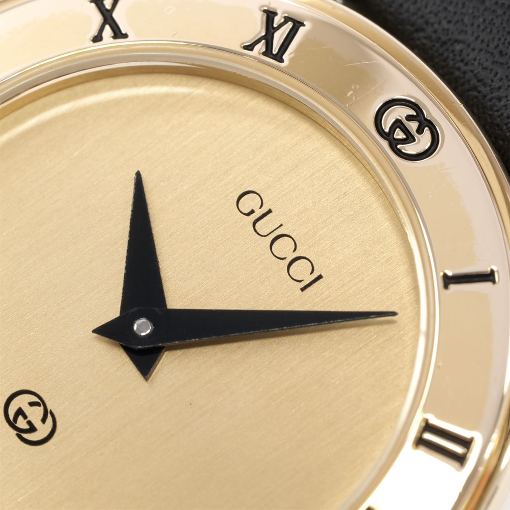 Gucci 3000L Logo close up