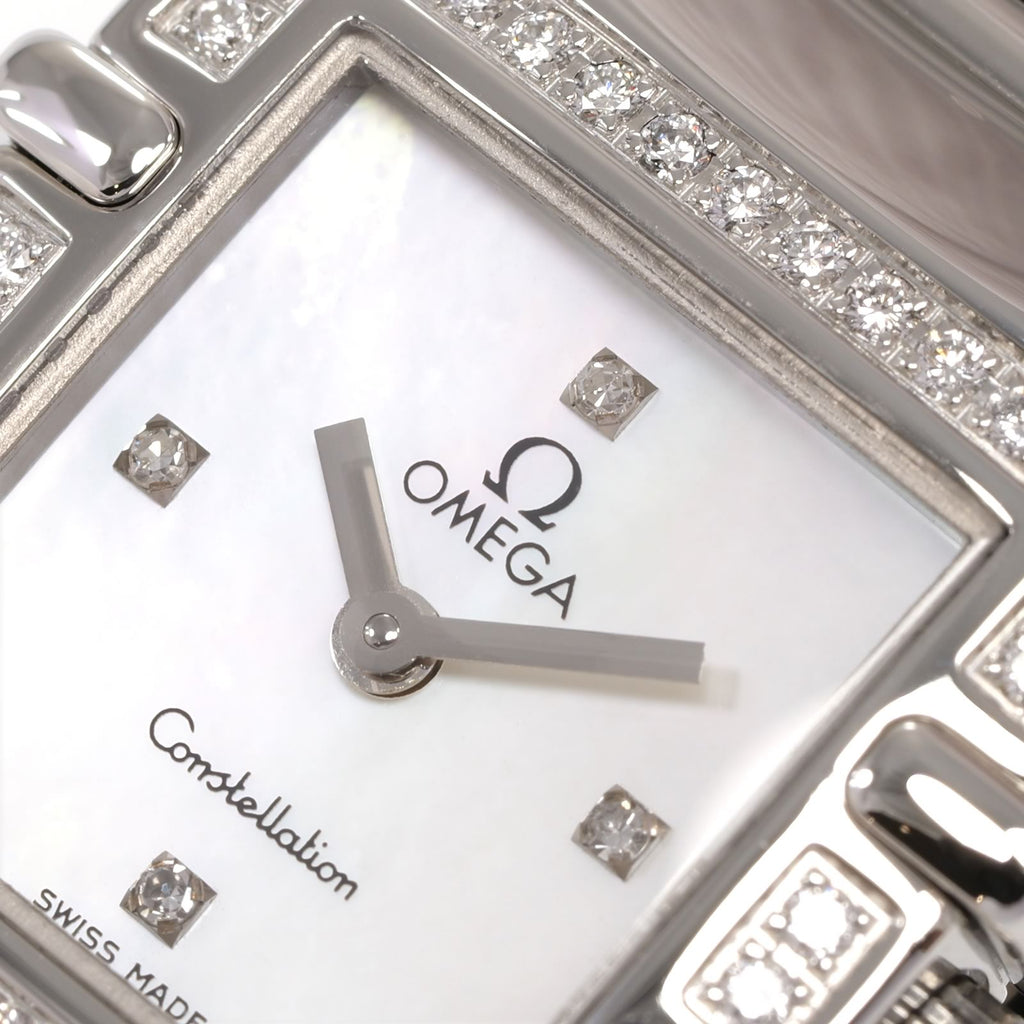 Omega Constellation Quadra 1528.76.00 logo close up
