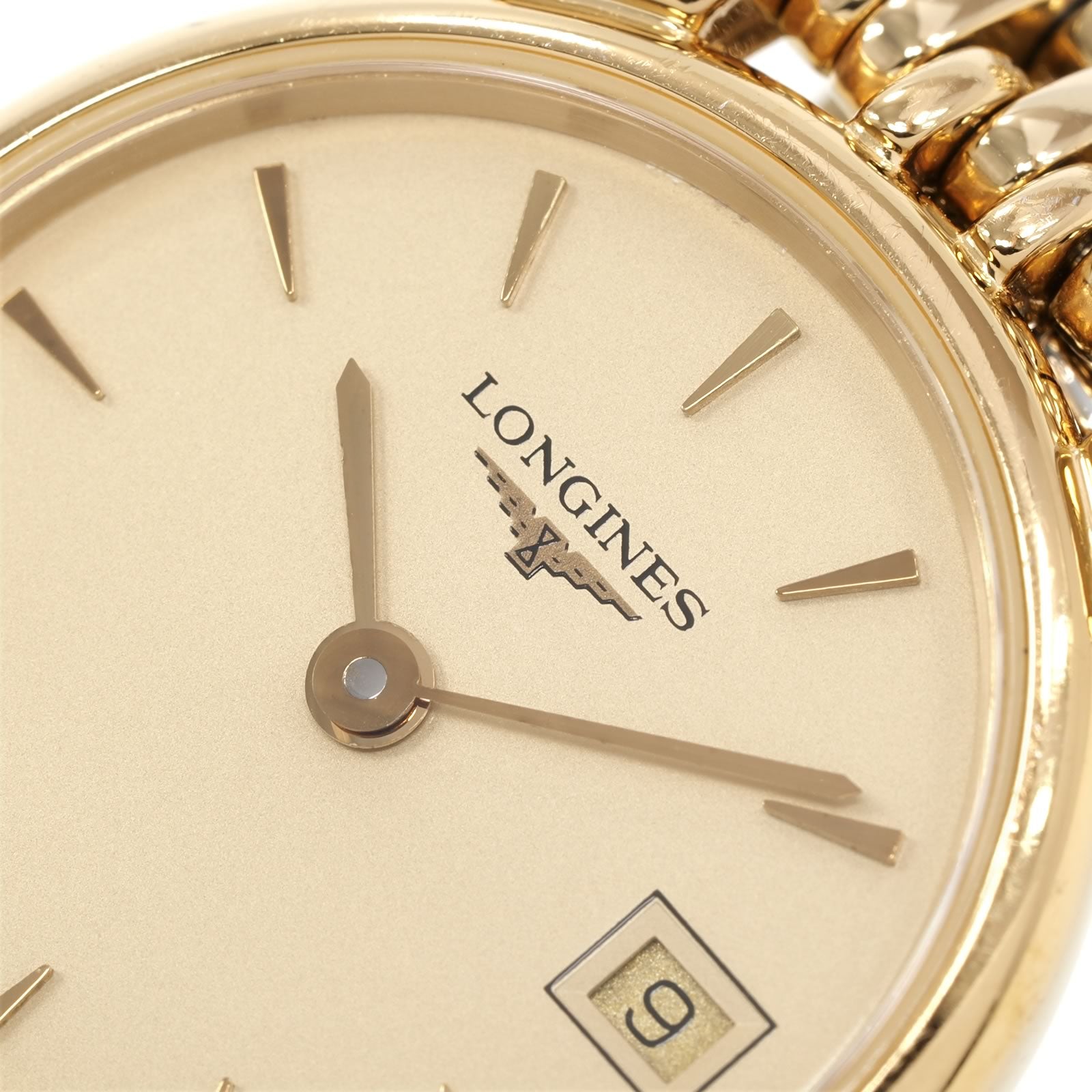 Longines La Grande Classique Elegance L5.132.2 logo close up