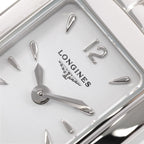 Longines DolceVita L5.158.4 logo close up