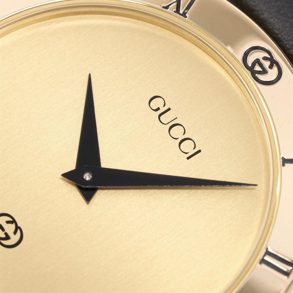 Gucci 3000M logo close up