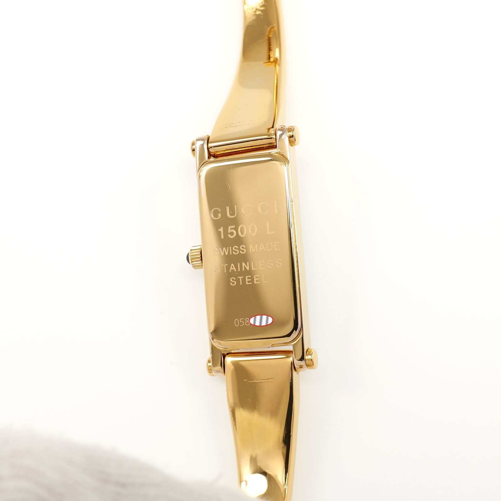 Gucci 1500L 18k Gold Plated case back