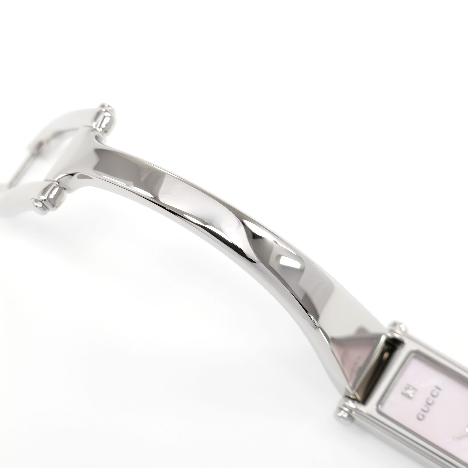 Gucci 1500L stainless steel bangle top