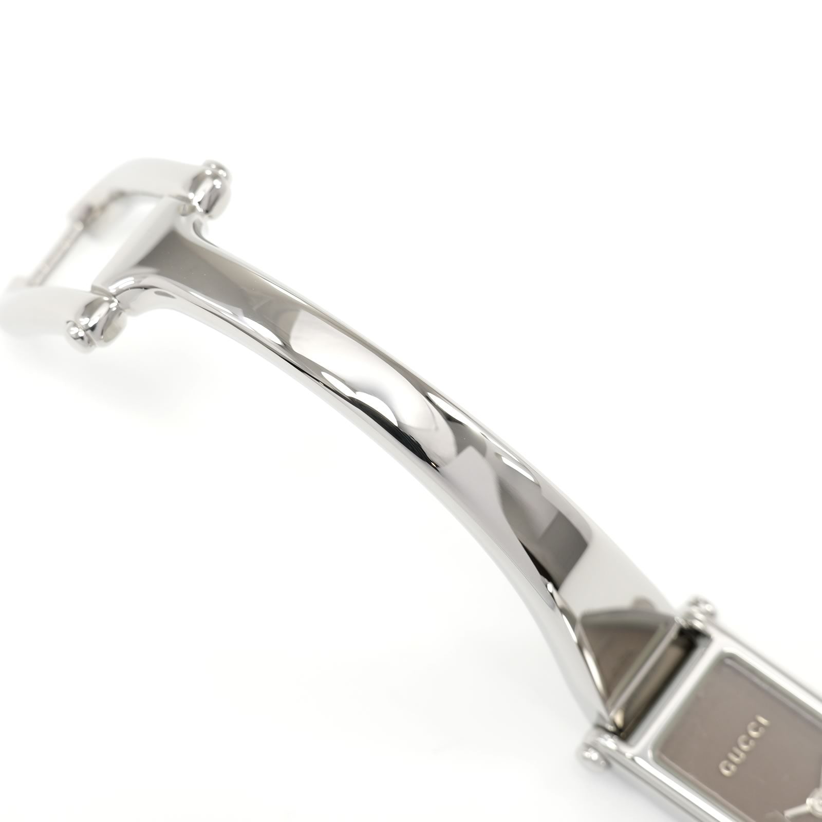 Gucci 1500L stainless steel bangle top