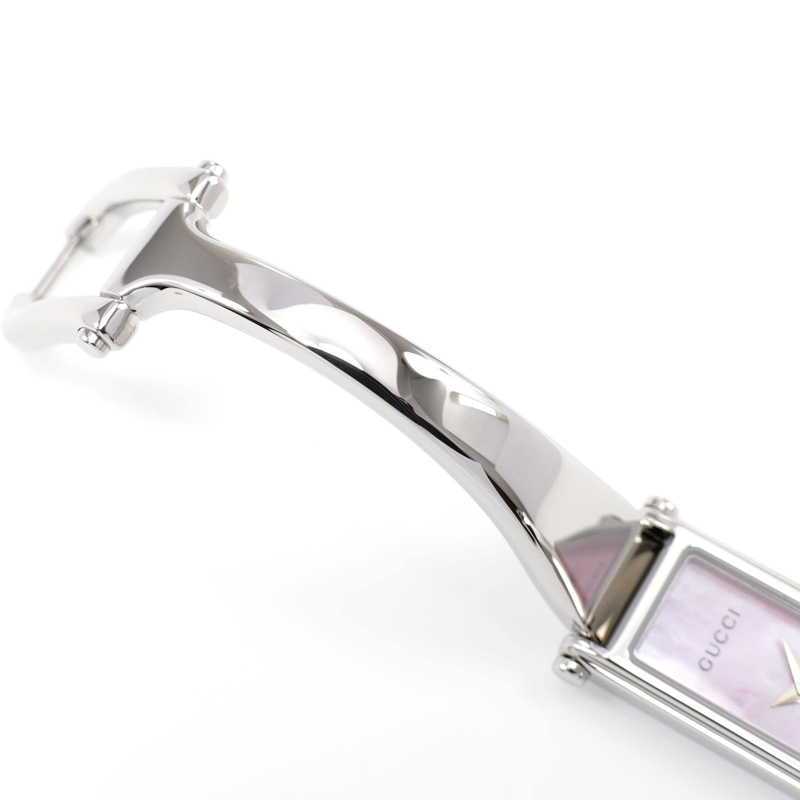 Gucci 1500L Stainless Steel bangle top