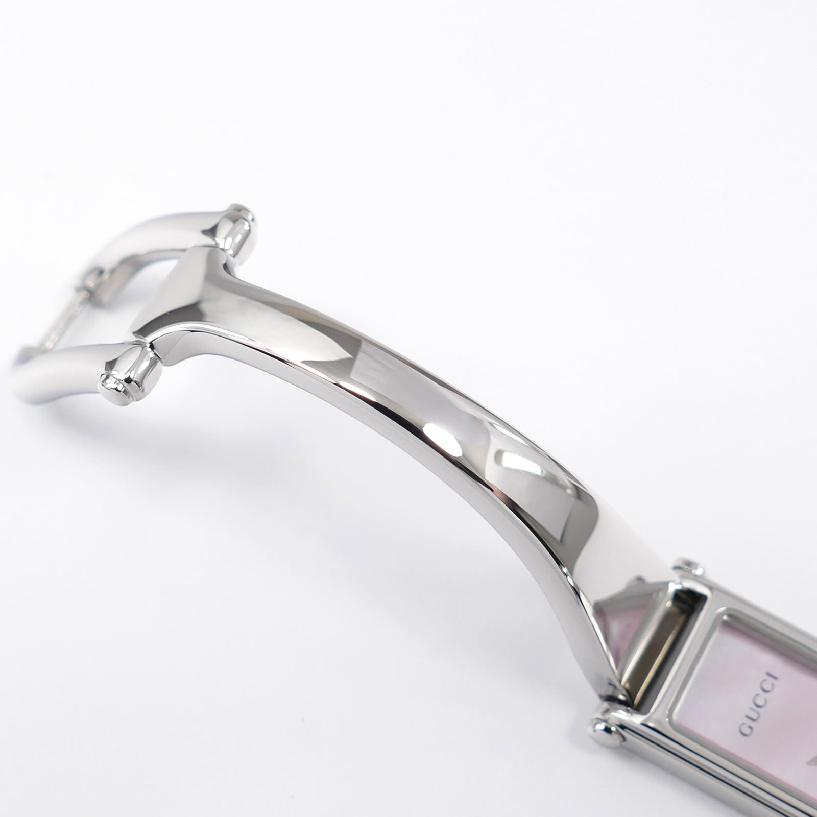 Gucci 1500L stainless steel bangle top