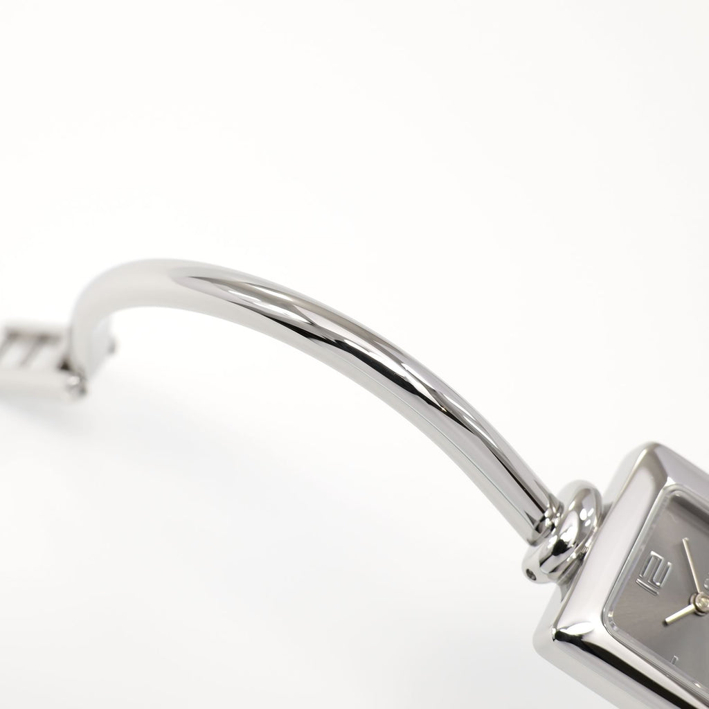 Gucci 1900L stainless steel bangle top