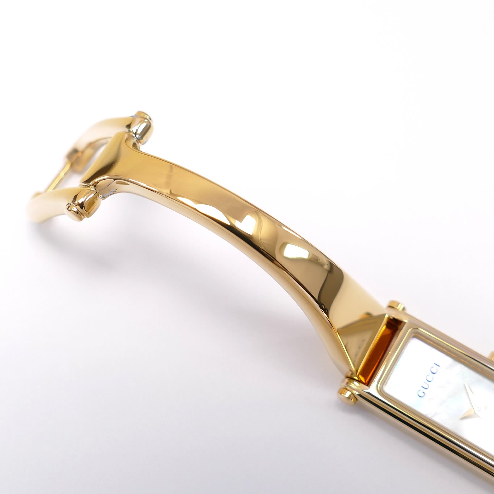 Gucci 1500L White Mother of Pearl Dial 18k Gold Plated Small