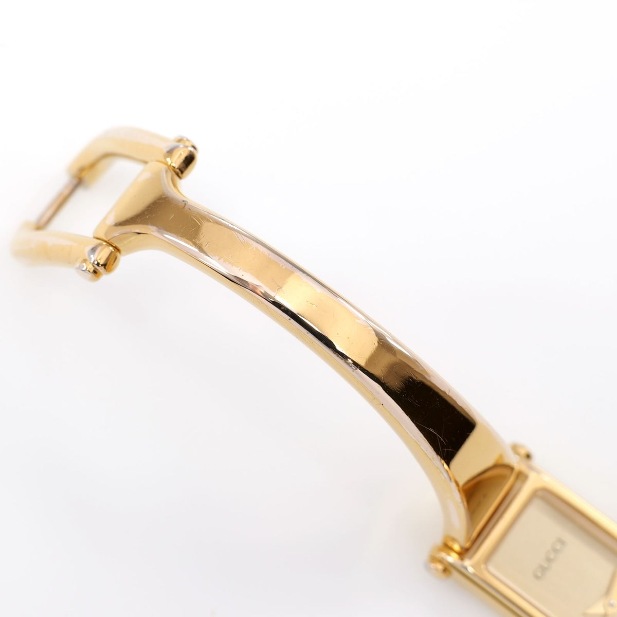 Gucci 1500L 18k Gold Plated bangle top