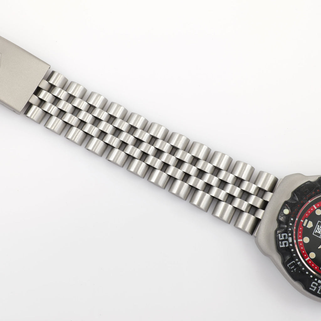 TAG Heuer Formula 1 WA1214 stainless steel bracelet top